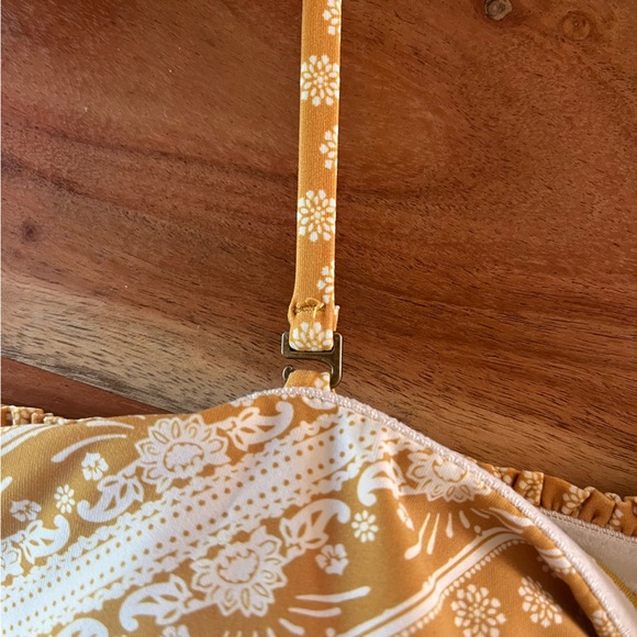 RIPCURL Bikini Bandeau Top - Picture 2 of 5